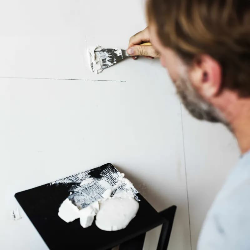 Премахване на пукнатини по стени и тавани