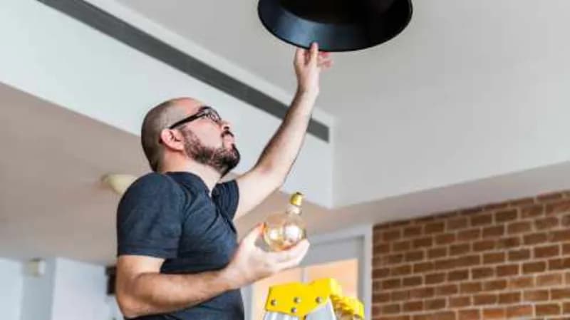 Смяна на крушка