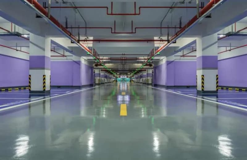 Почистване на паркинги, гаражи, навеси и промишлени помещения